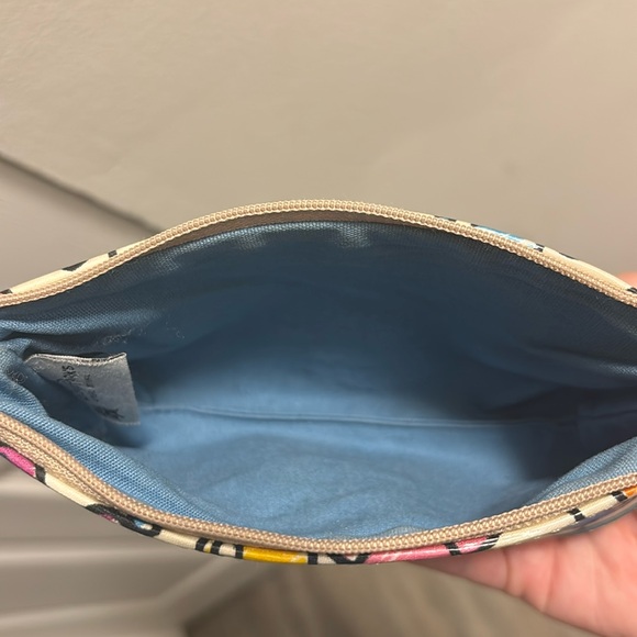 Dooney&Bourke Disney rare rainbow ballon pouch - Picture 9 of 9